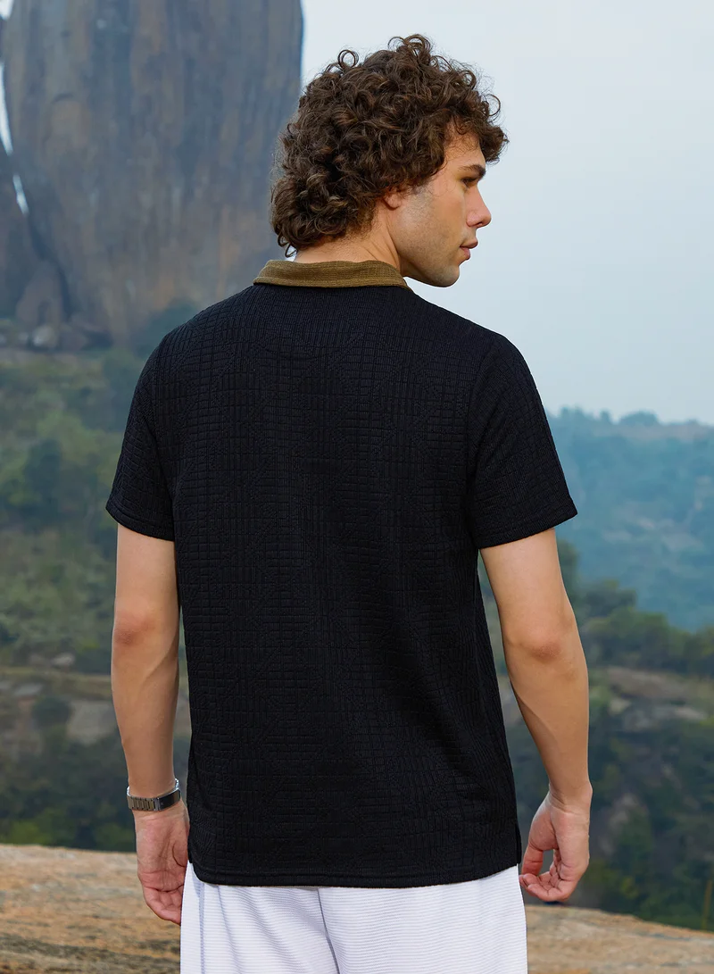 Campus Sutra Campus Sutra Men's Midnight Black Oblique-Block Polo T-Shirt For Casual Wear | Polo Neck | Short Regular Sleeves | Half-Zip Closure | T-Shirt Crafted With Comfort Fit For Everyday Wear