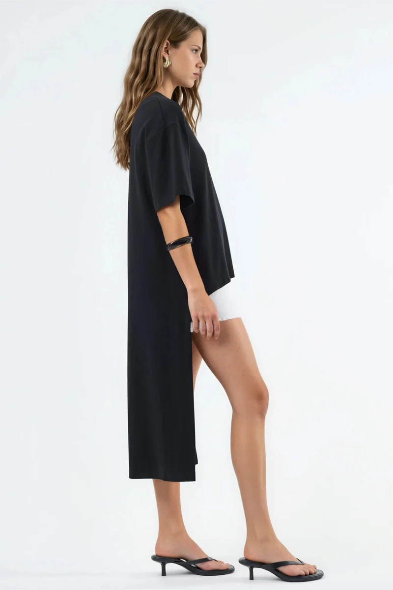 بوسيم BUSEM Oversized Crew Neck Tunic with Slit