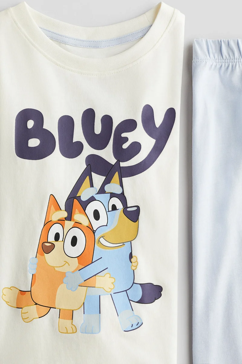 اتش اند ام بيجاما من القطن مزينة بطبعة