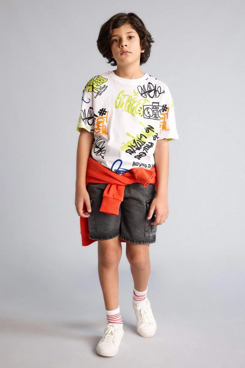ديفاكتو Oversize Fit Printed Short Sleeve T-Shirt