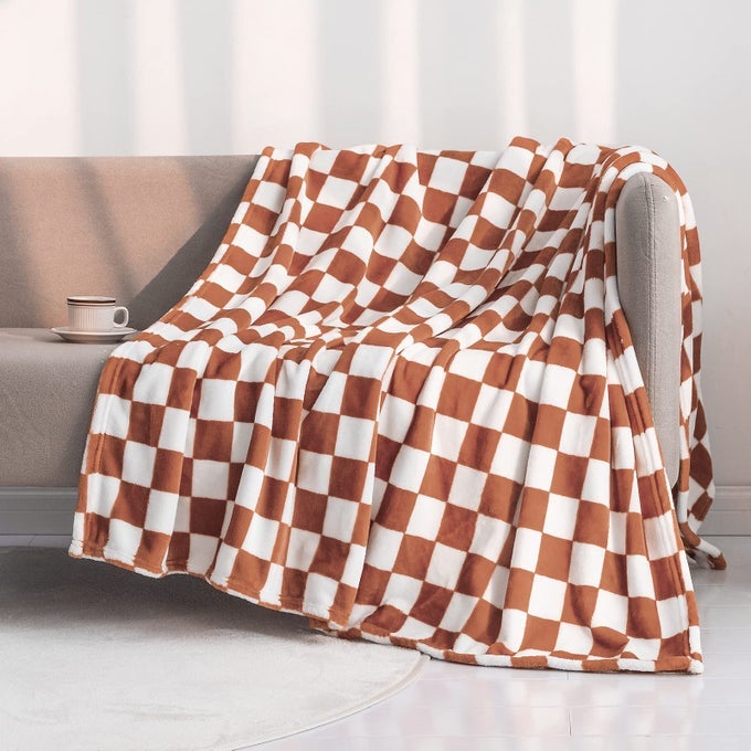 THROW BLANKETS FLANNEL BLANKET WITH CHECKERBOARD GRID PATTERN SOFT THROW BLANKET FOR COUCH BED SOFA LUXURIOUS WARM AND COZY FOR ALL SEASONS MAPLE BROWN 50X60