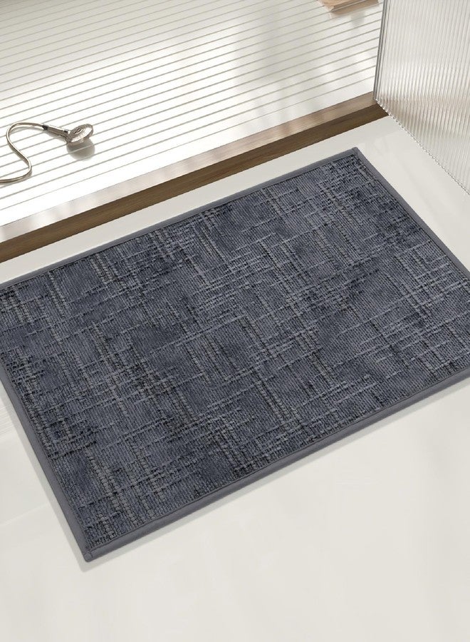 YIHOUSE سجادة حمام YIHOUSE مانعة للانزلاق، صغيرة الحجم، ماصة للماء، سريعة الجفاف، مناسبة لأرضية الحمام، سجاد حمام رقيق، تناسب أسفل الباب، قابلة للغسل، ذات وبر منخفض، مناسبة للمغسلة، رمادية اللون، مقاس 16 × 24 بوصة. - Image 1