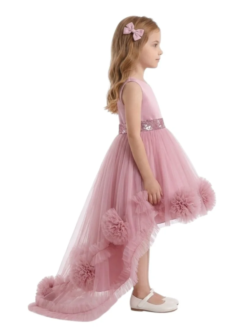 دىدانيالا فستان تول مزين بالزهور