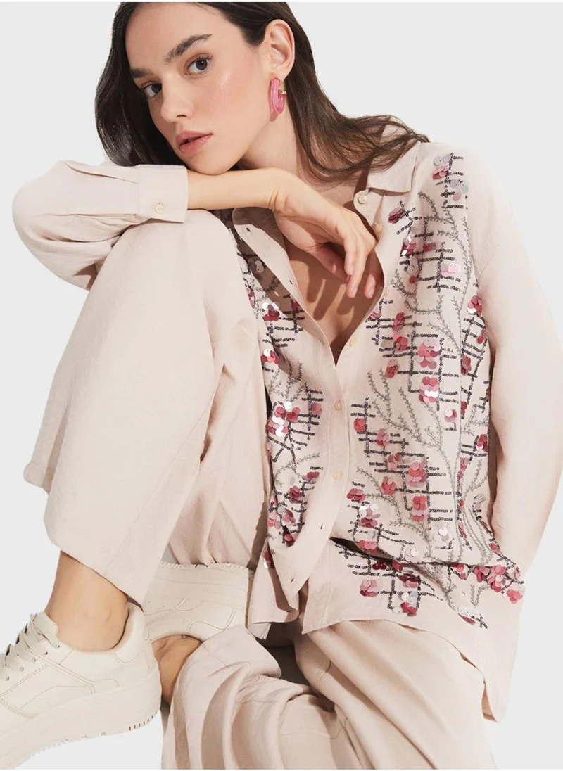 JUNE Embroidery Button Down Shirt