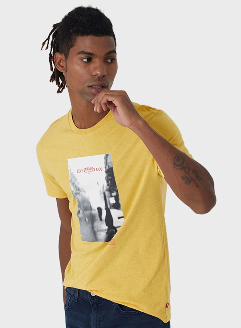 Levi's Essential T-Shirt