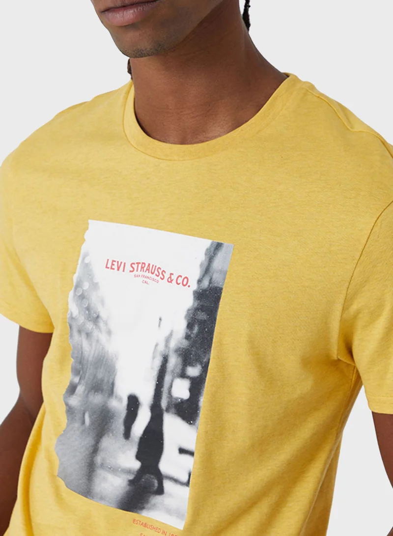 Levi's Essential T-Shirt