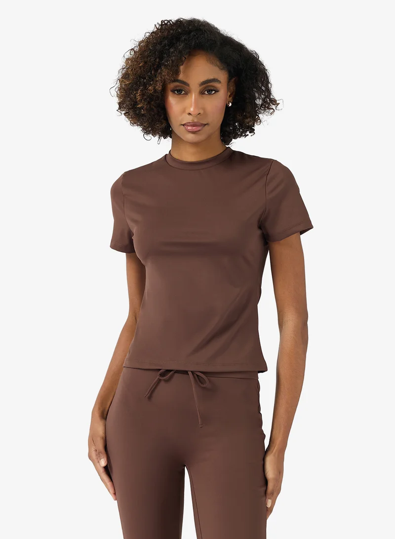 فورورد Sculpting Training T-shirt & Flared Legging Set