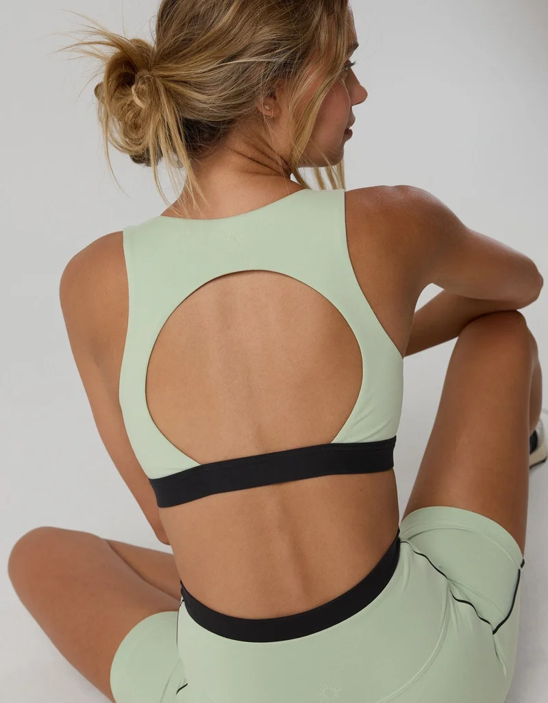 Aerie  OFFLINE By Aerie The Hugger High Neck Sports Bra for Women | Best Price UAE