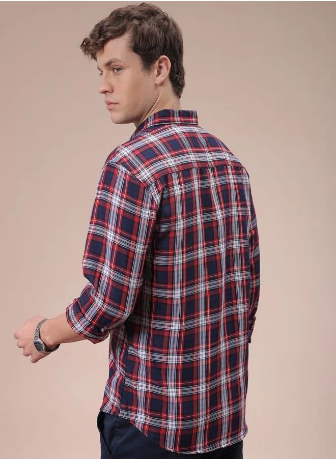 The Indian Garage Co Men Slim Fit Checkered Full Sleeves Cutaway Collar Casual Shirt