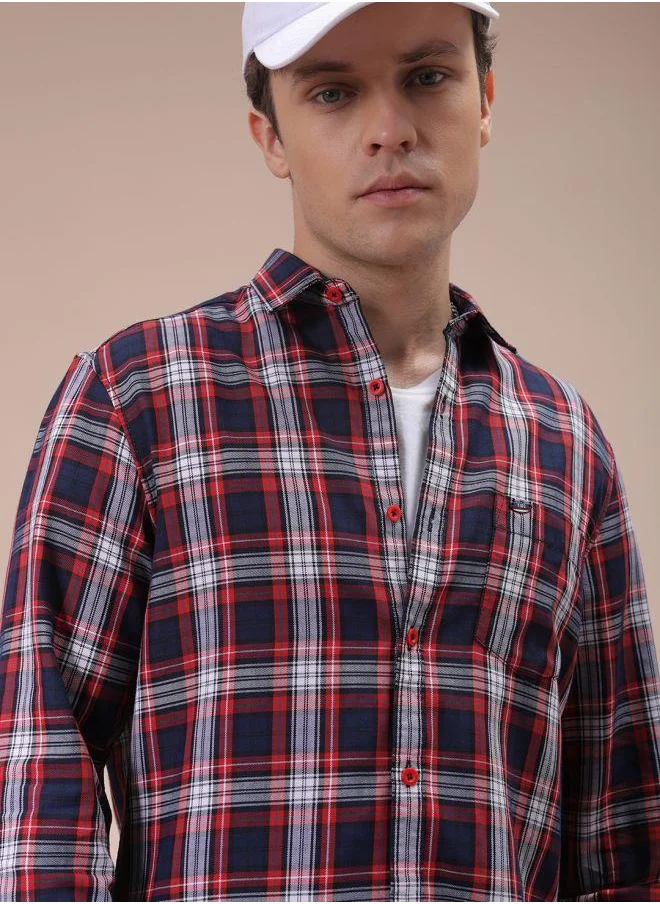 The Indian Garage Co Men Slim Fit Checkered Full Sleeves Cutaway Collar Casual Shirt