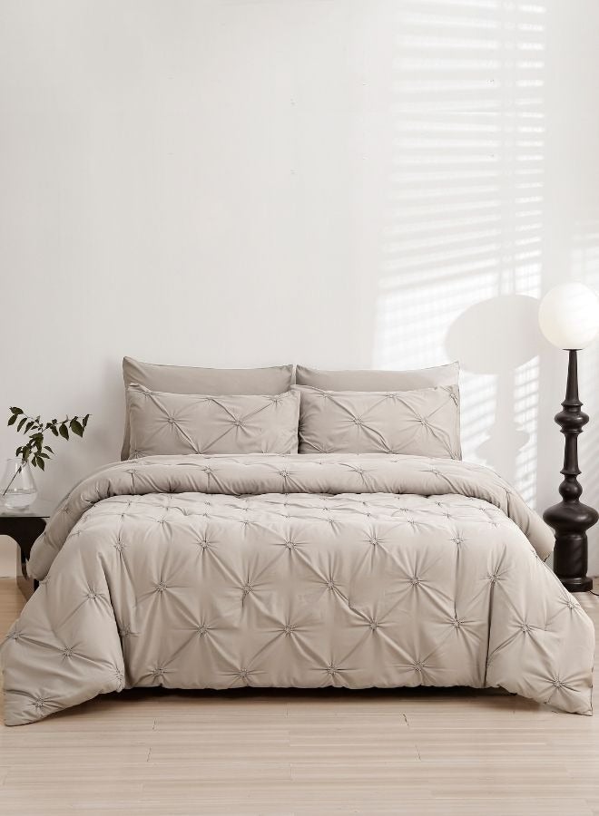 لونا هوم طقم لحاف مقاس كينج، طقم سرير مفرش 6 قطع، مطيات بينتك، لون بيج. - Image 3