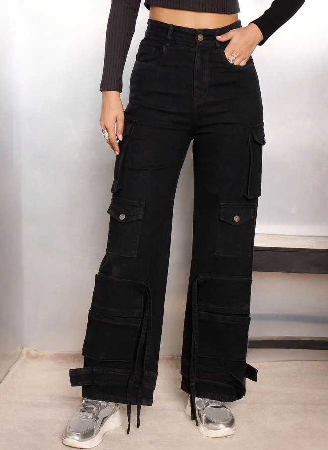 ساسافراس High-Rise Black Cargo Jeans for Women