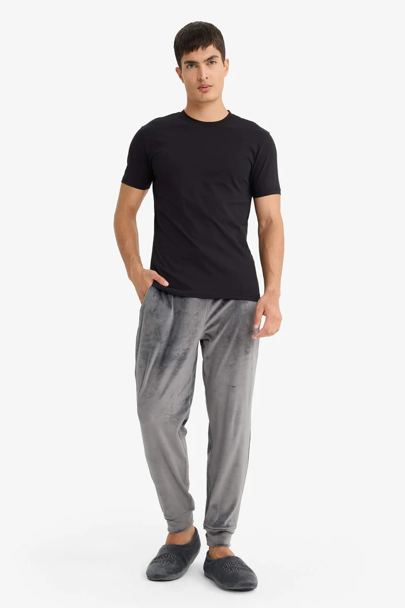 ديفاكتو Regular Fit Velvet Knitted Bottoms