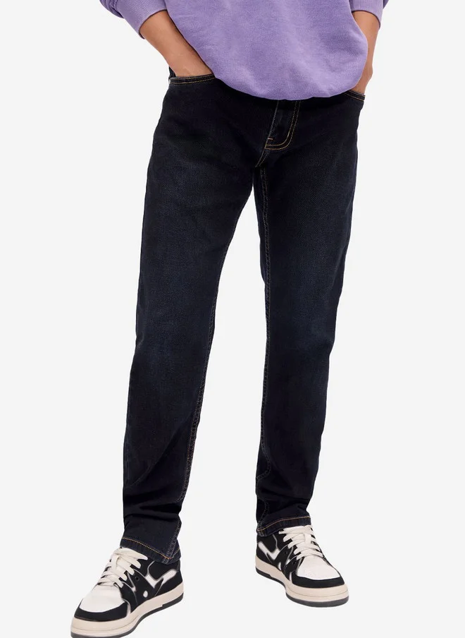 ذا سوليد ستور The Souled Store Men Slim Fit Solid Navy Blue Jeans