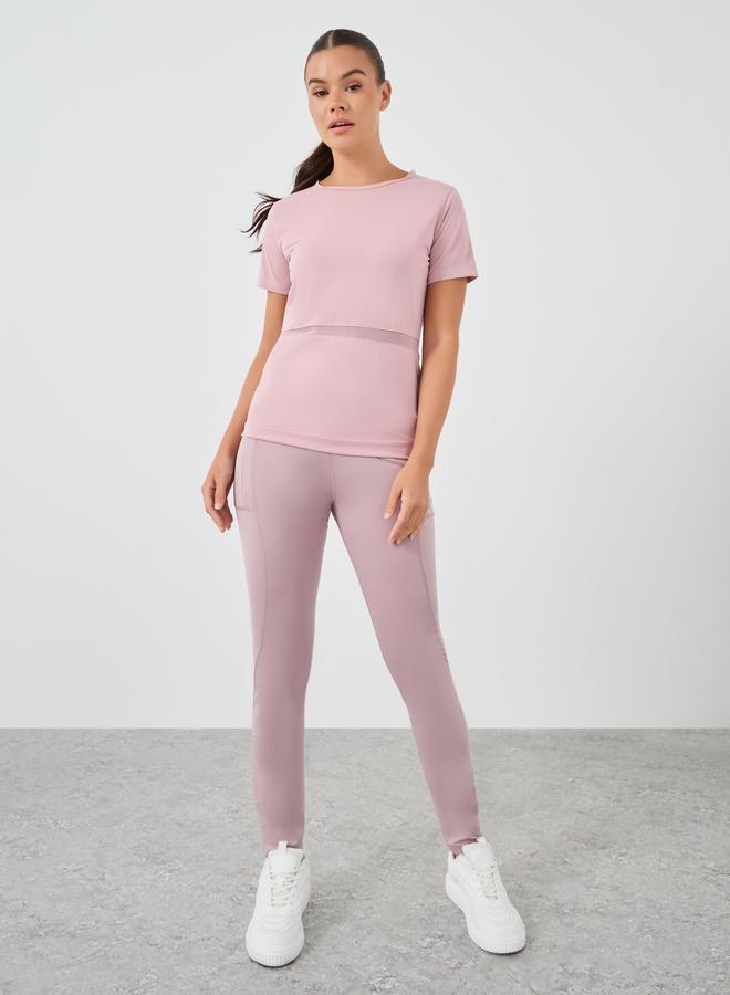 ستايلي بلوزة قصيرة بأكمام قصيرة وخصر مزخرف بشبكة خلفية - Image 2