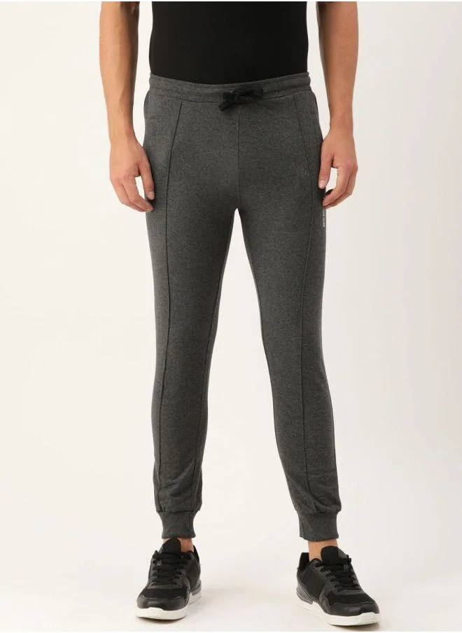 The Indian Garage Co Men Slim Fit Solid Mid-Rise Stretchable Knitted Jogger Trousers