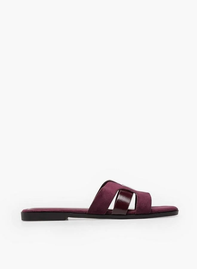 Women Textured Cutout Detail Sandals