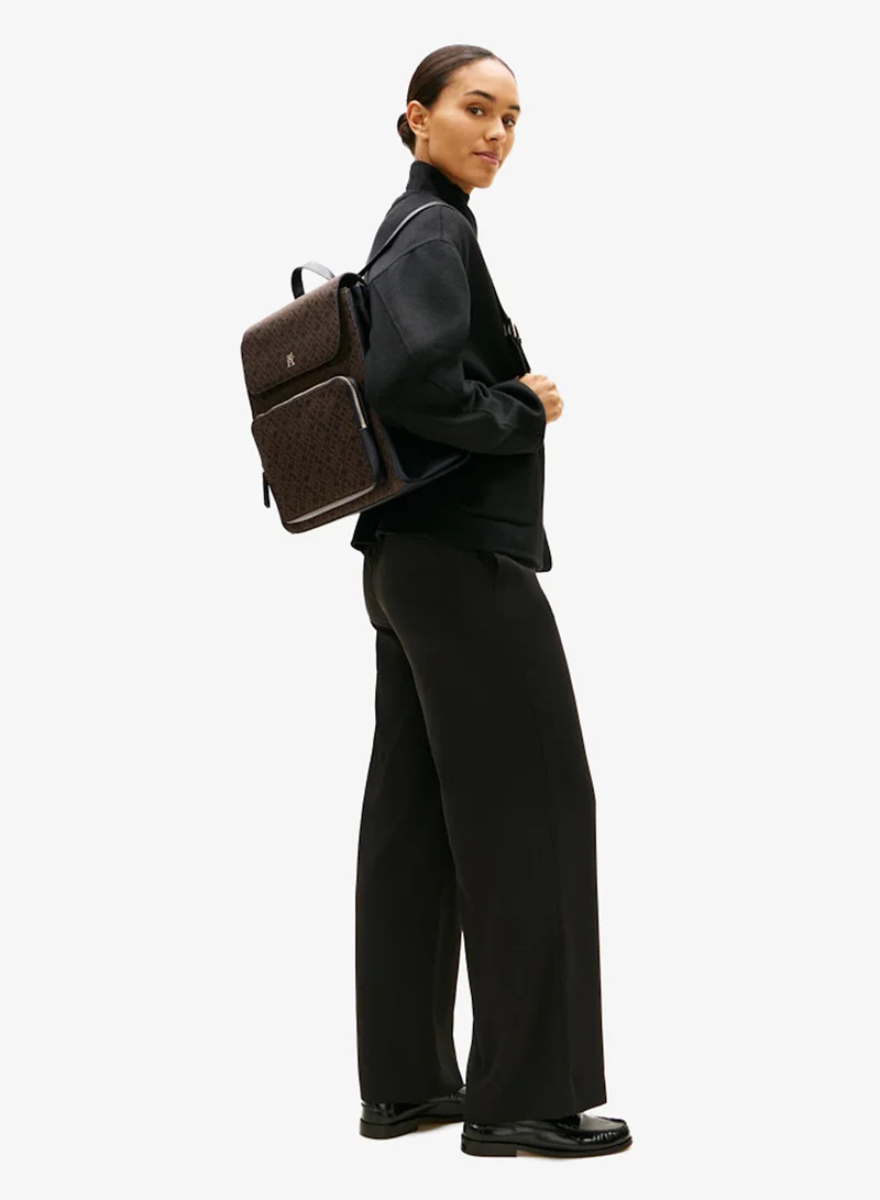 تومي هيلفيغر حقيبة ظهر جاكار لاتام