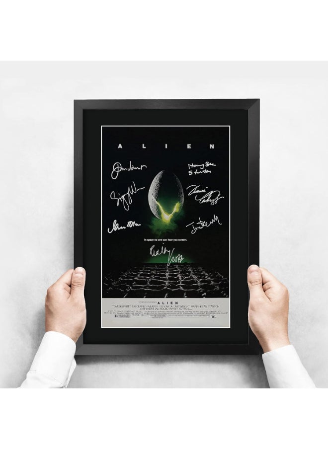 HWC Trading HWC Trading Alien Sigourney Weaver 16 x 12 inch Framed Gifts Printed Poster Signed Autograph Picture for Movie Memorabilia Fans - 16" x 12" Framed  - Image 3