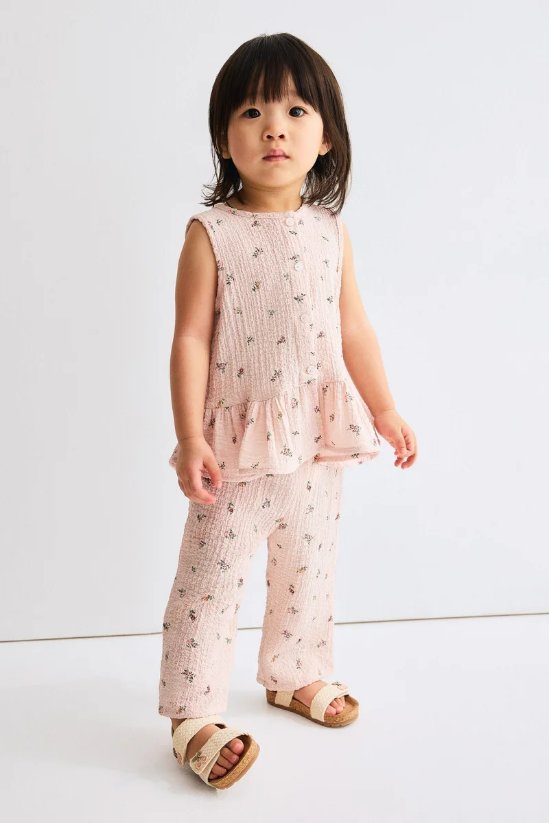 H&M 2-piece seersucker set