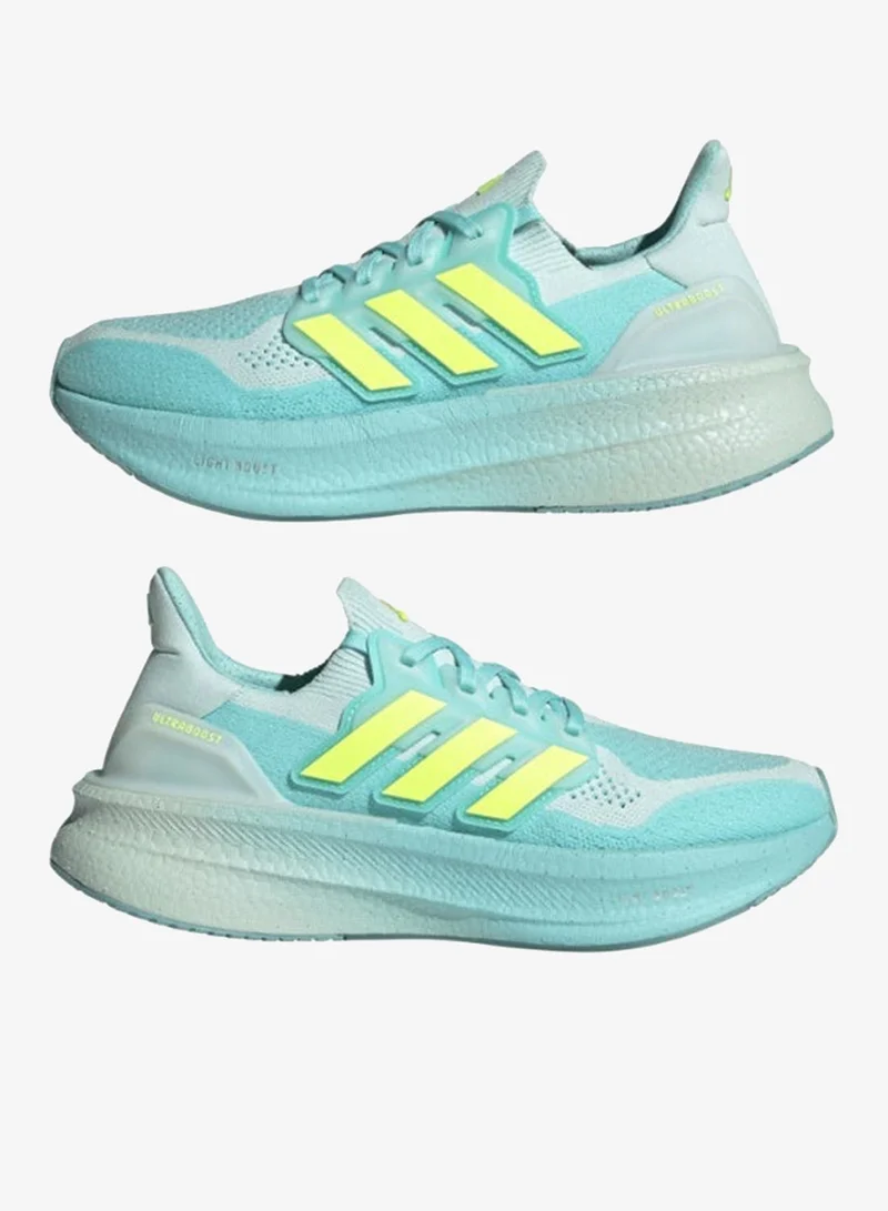 adidas حذاء جري ألترا بوست  للنساء باللون الفيروزي