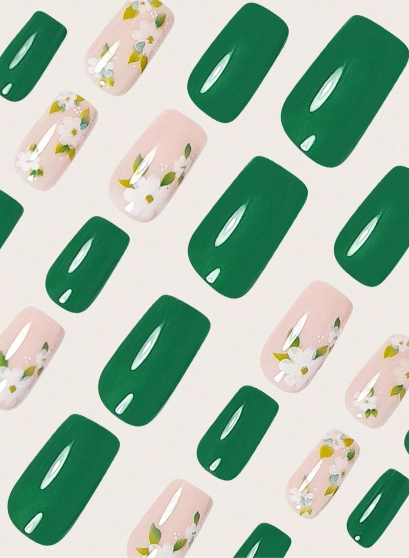 زينة اليوم الوطني اظافر مزيفة قصيرة و مربعة باللون الاخضر للاحتفال باليوم الوطني السعودي مع غراء للاظافر، قابلة للإزالة، لا تسبب ضررا للأظافر - 24قطعة من الاظافر صناعيه باللون الاخضر بمناسبة اليوم الوطني السعودي - Image 2