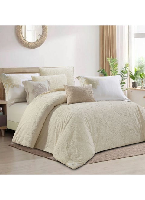 Hours comforter set with soft, silky jacquard fabric and a modern and distinctive pattern that satisfies all tastes 8 pieces king size