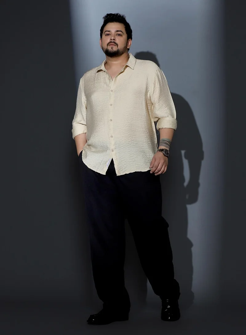 Instafab Plus  Instafab Plus Men Solid Creased-Tactile Shirt | Spread Collar , Long Cuffed Sleeves | Button Closure , Curved Hem | Solid Creased Material | Woven Fabric For Casual & Daily Wear | Off-White for Men | Best Price UAE
