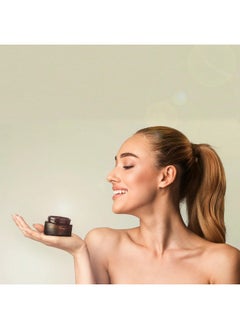 Alitura Meteorite Scrub. Ultrarefined Granules Of Freshwater Pearl Powder And Bamboo Stem Cells Gently Polish For An Instant Silky Smooth Complexion.  - Image 2