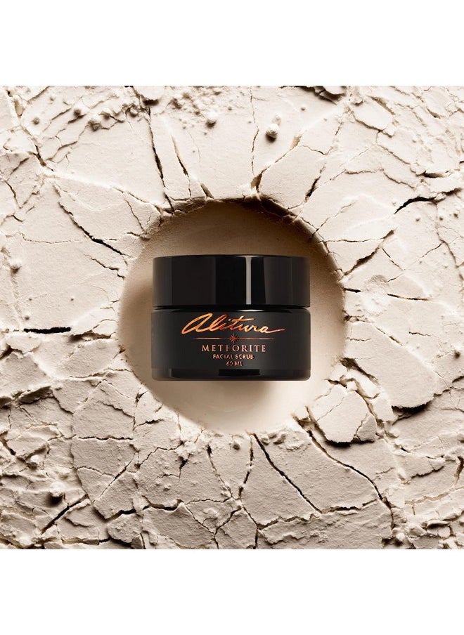 Alitura - Meteorite Scrub. Ultrarefined Granules Of Freshwater Pearl Powder And Bamboo Stem Cells Gently Polish For An Instant Silky Smooth Complexion. - Image 1
