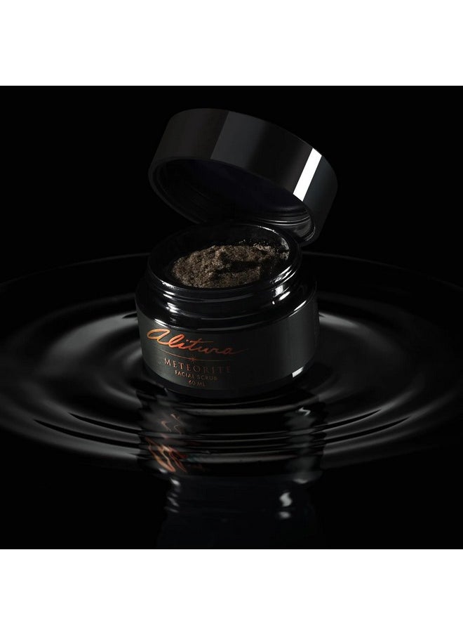 Alitura - Meteorite Scrub. Ultrarefined Granules Of Freshwater Pearl Powder And Bamboo Stem Cells Gently Polish For An Instant Silky Smooth Complexion. - Image 1