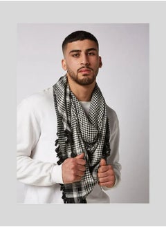 P02 White / Black
