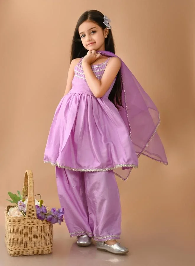 ليل بيكس طقم كورتا شيرارا سادة