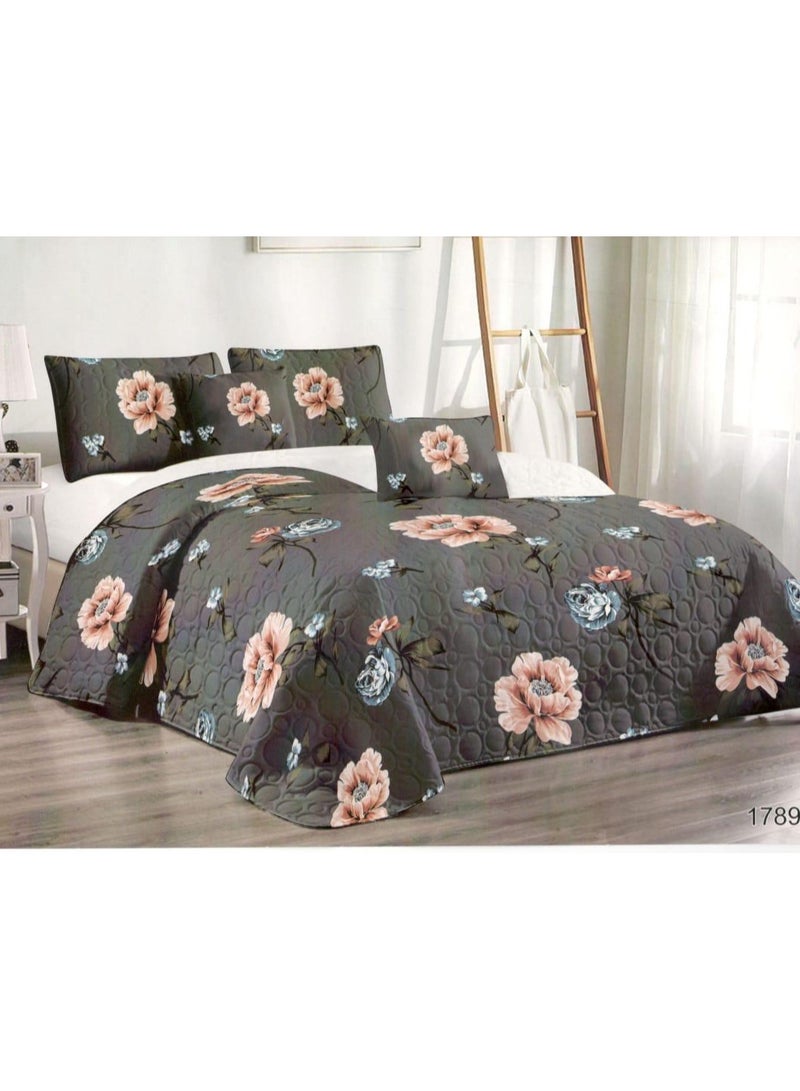 Exquisite King Size 6-Piece Complete Bedding Set – Luxury Jacquard floral Comforter, Soft All-Season Bedding with Matching Pillowcases, Shams & Bed Skirt – Elegant, Cozy & Comfortable Bedroom Decor  - Image 4