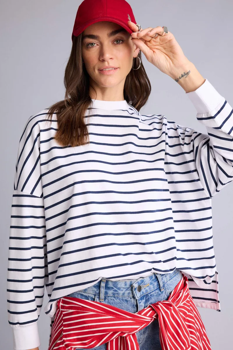 ديفاكتو Oversize Fit Crew Neck Cotton Long Sleeve T-Shirt