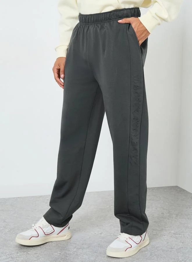 Men Grey Solid Relaxed Fit Joggers