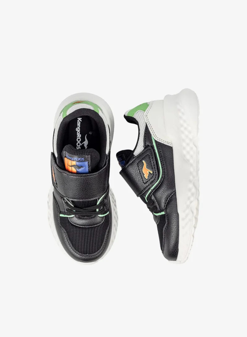 كانغاروس أحذية رياضية للأولاد بنمط الألوان مع إغلاق بشريط لاصق