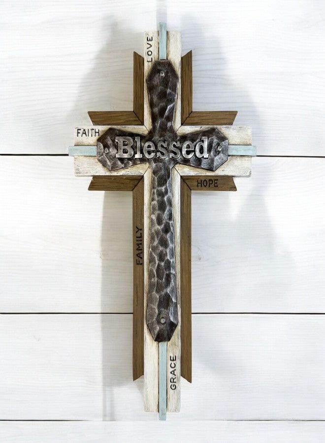 توب براس صليب جداري ريفي متعدد الطبقات - لوحة فنية بكلمة "مبارك" مع رسائل ملهمة - تصميم من الراتنج والخشب الصناعي والمعدن - 11 5/8 بوصة × 7 3/8 بوصة - ديكور منزلي مسيحي بلمسات من الإيمان والعائلة والأمل والنعمة والمحبة - Image 2