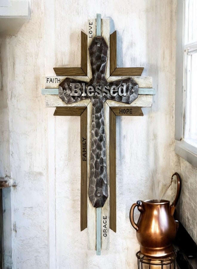توب براس صليب جداري ريفي متعدد الطبقات - لوحة فنية بكلمة "مبارك" مع رسائل ملهمة - تصميم من الراتنج والخشب الصناعي والمعدن - 11 5/8 بوصة × 7 3/8 بوصة - ديكور منزلي مسيحي بلمسات من الإيمان والعائلة والأمل والنعمة والمحبة - Image 5