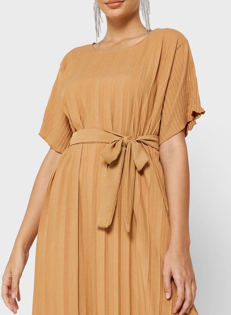 هيا كلوزيت فستان عباية بليسيه - Image 3