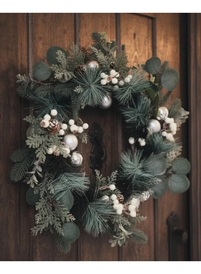 أي كي دي سي إكليل عيد الميلاد الأخضر الكلاسيكي من AKDC، مقاس 46 سم | إكليل معلق مزخرف بأوراق طبيعية - Image 2