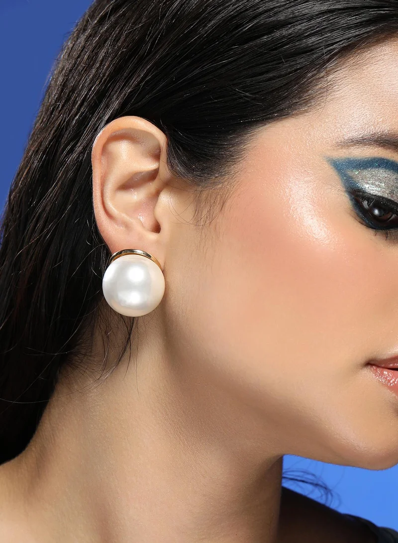 سوهي أقراط جاكلين النسائية بلون اللؤلؤ الأبيض والذهبي كاليفورنيا