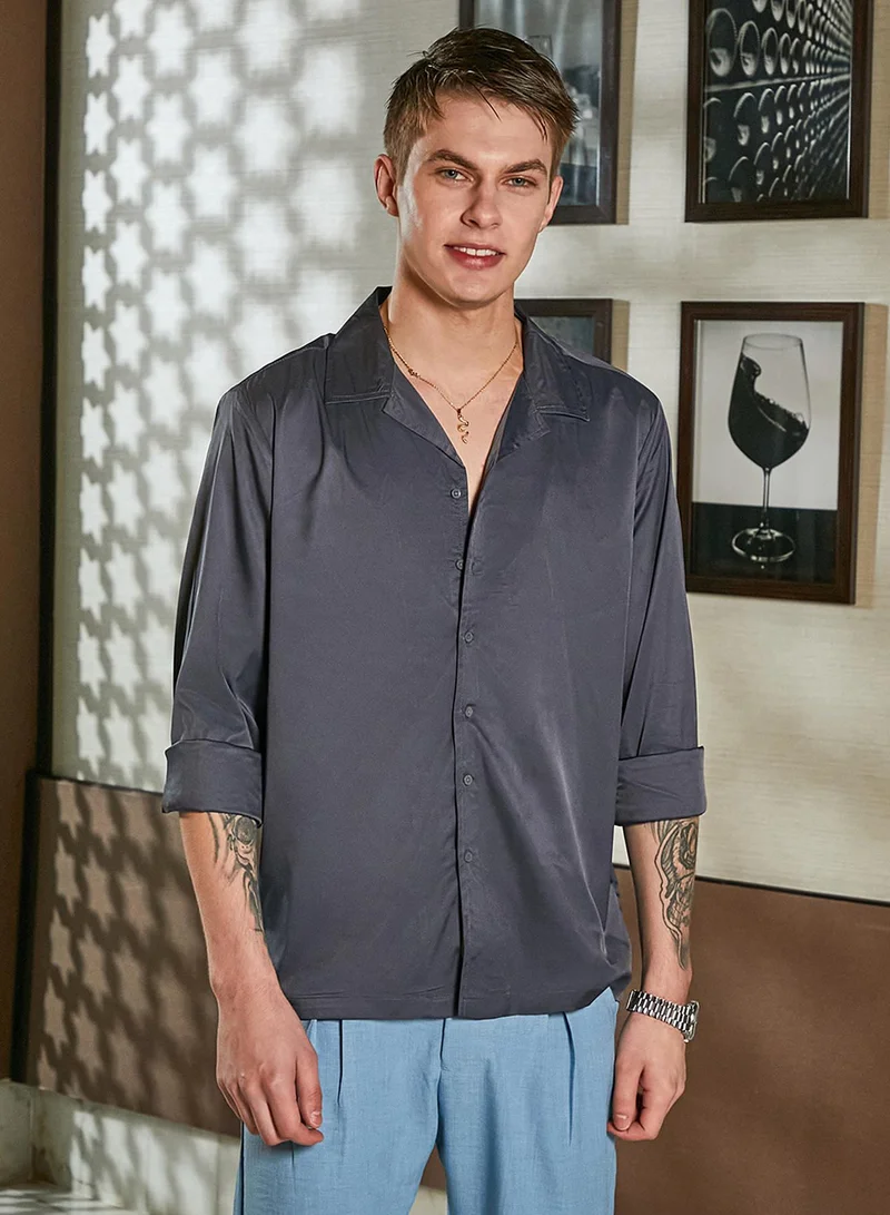 Campus Sutra Men's Charcoal Grey Solid Cuban Shirt