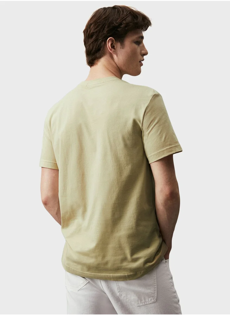 Calvin Klein Jeans Essential Crew Neck T-Shirt