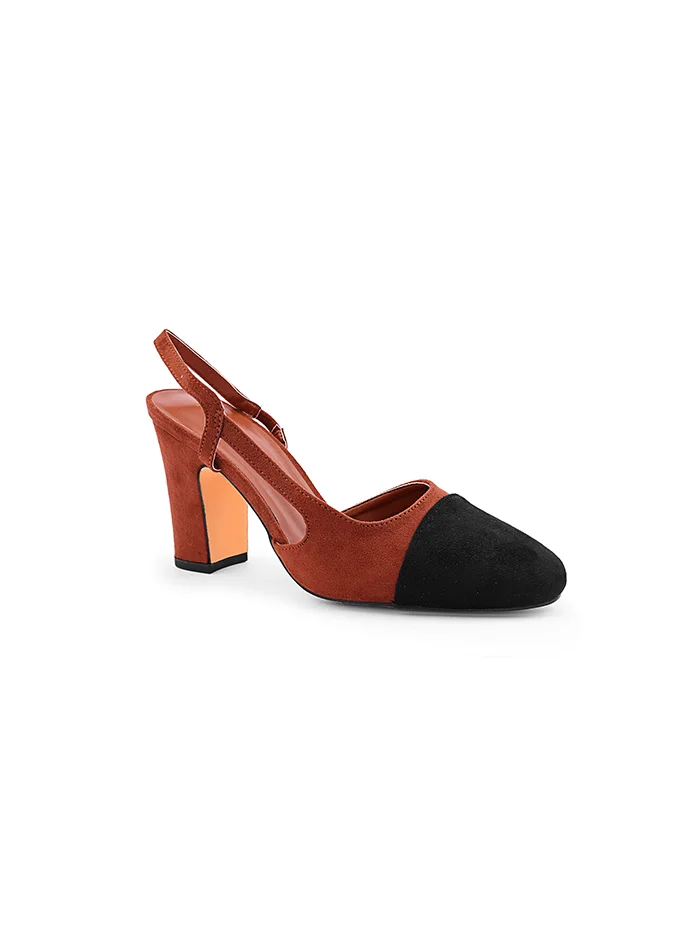 أيقون Classic women's heel shoes with refined silhouette.