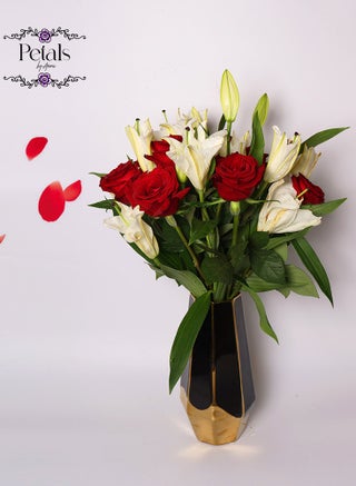 Fresh Flower Vases Summer Sunshine Vase - pzsku/Z85713B364FEA728807B0Z/45/_/1725367269/cec2671a-2fba-4367-9bf6-a960a2c2933b