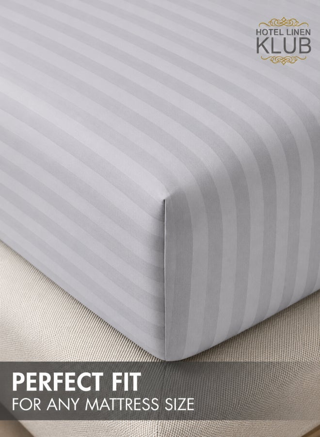 Hotel Linen Klub شراشف فندق كلوب شريط مايكروفايبر رمادي فاتح مغلف - Image 4