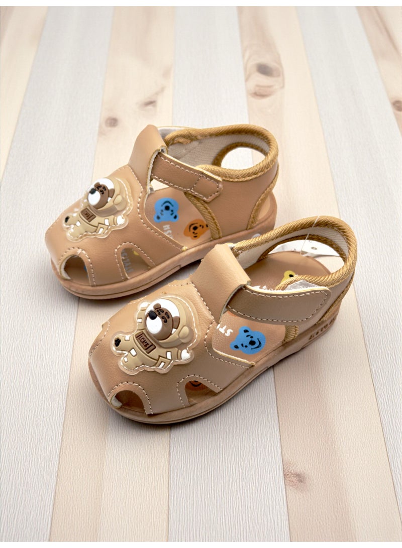 ستايلش حذاء اطفال بصوت – شوز اطفال صوت – صندل اطفال بصفارة | نعل مع صفارة، شوز صندل يصدر صوت للبنات والأولاد، حذاء طفلة ونعال صندل مريح، حذاء صوت للأطفال بتصاميم عصرية وتناسب هدايا اطفال - Image 3