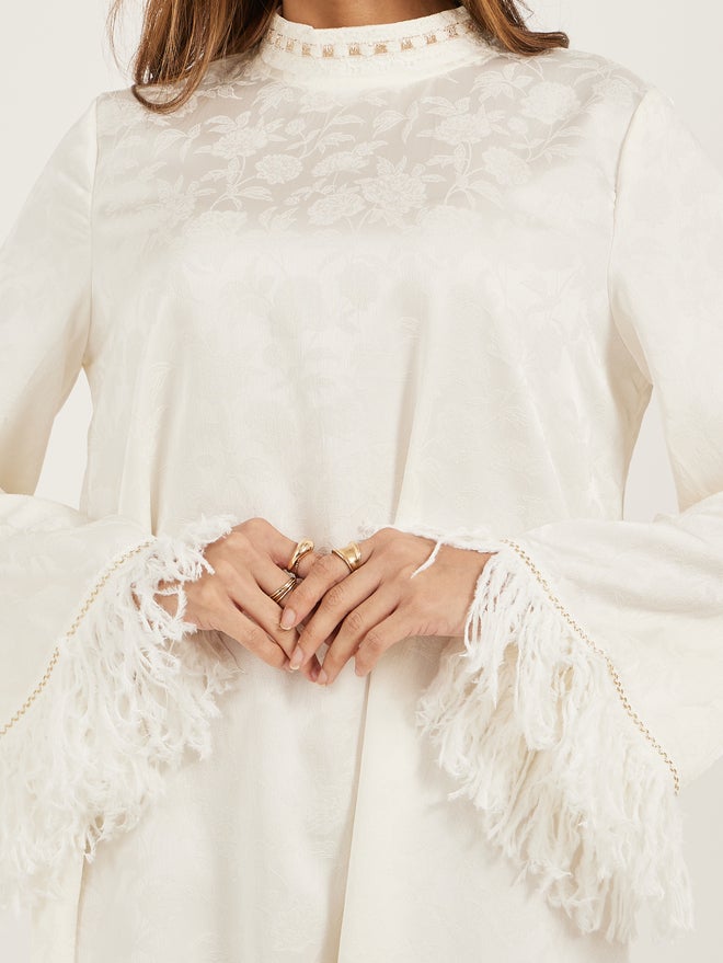 Styli Amirah Jacquard Stand Collared Jalabiya with Tassel Trim  - Image 4