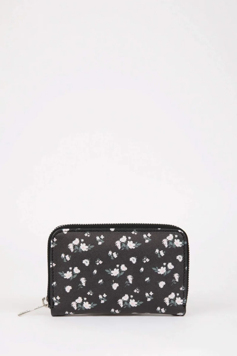 Woman Faux Leather Wallets